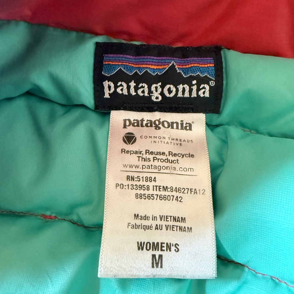 Patagonia Down Vest Womens Red Insulated Light Pack Winter Quilted Puffer Medium - Picture 7 of 14